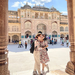 Meet your Posher, Apichayapron